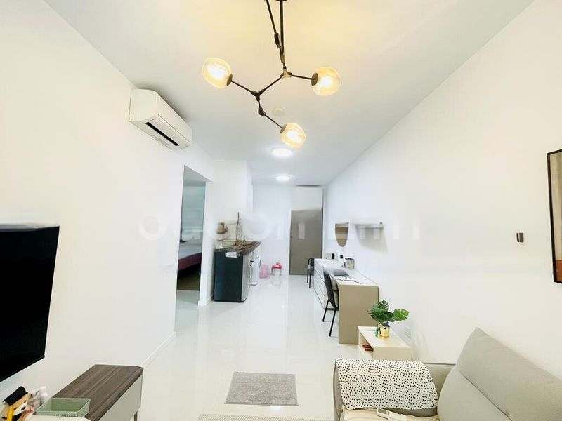 TREASURE AT TAMPINES 8