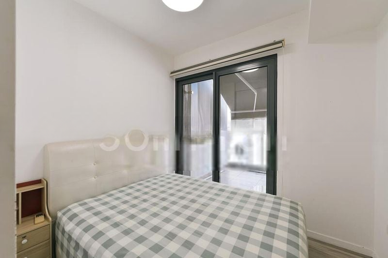 THE LAKEFRONT RESIDENCES 11