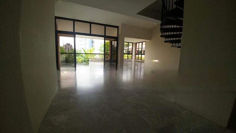 SUTTON PLACE 7