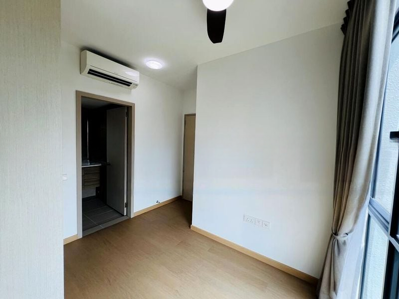 TREASURE AT TAMPINES 6