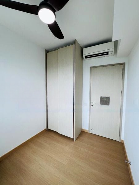 TREASURE AT TAMPINES 11