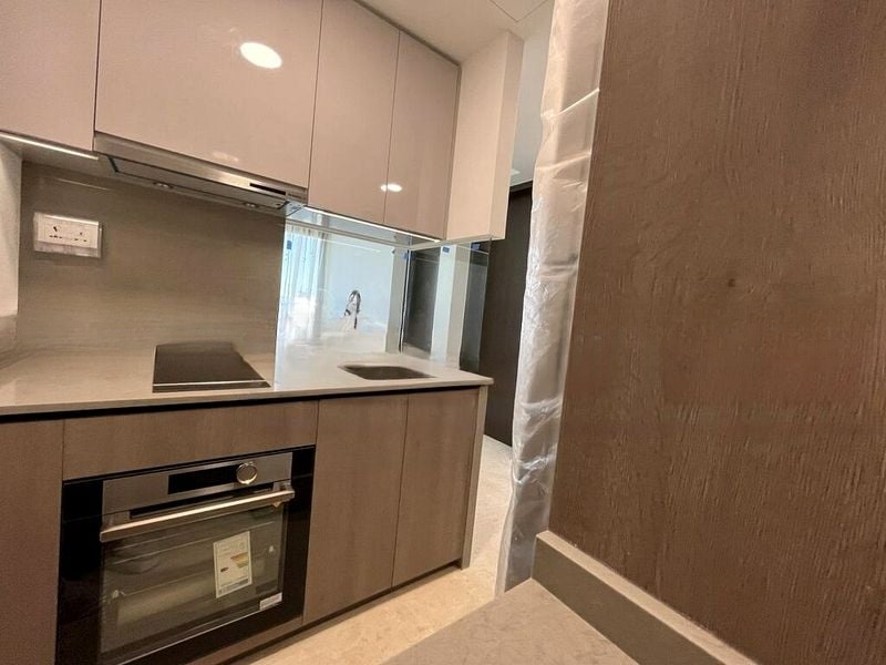 AVENUE SOUTH RESIDENCE 10