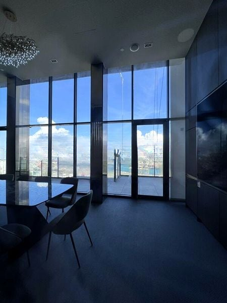 AVENUE SOUTH RESIDENCE 13