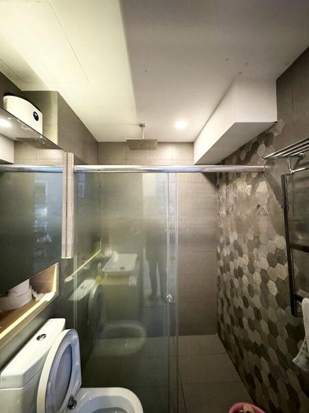 DAISY SUITES 8