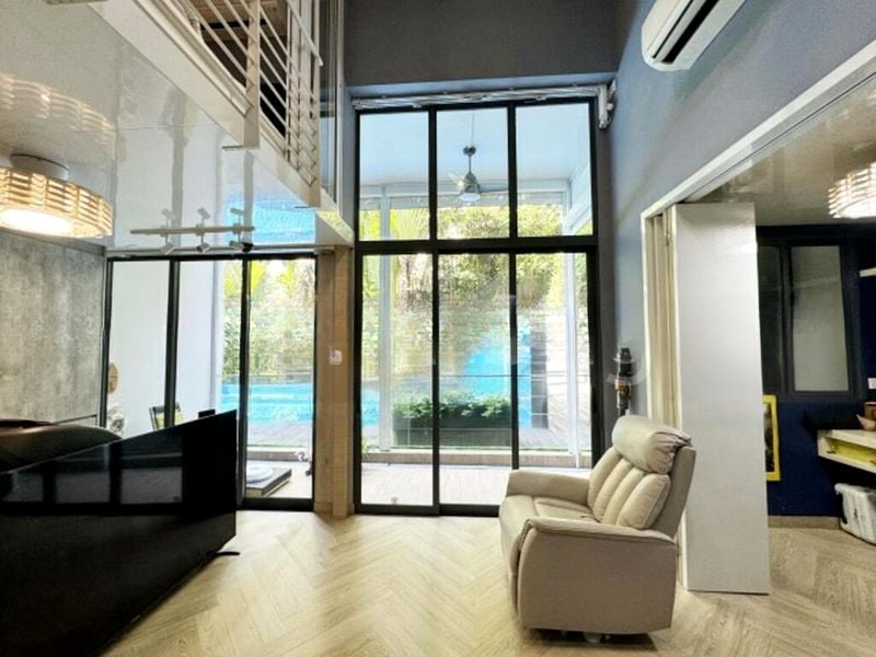 DAISY SUITES 9