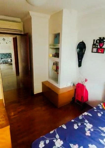 AQUARIUS BY THE PARK 4