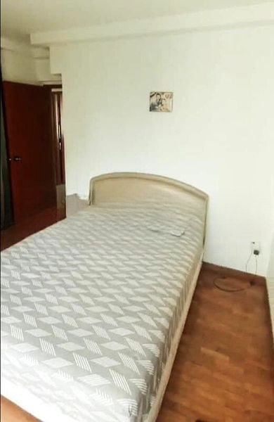 AQUARIUS BY THE PARK 4