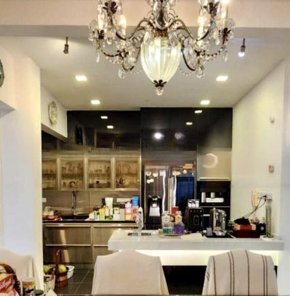 HILLCREST ARCADIA 6
