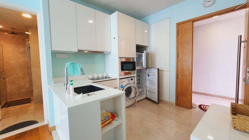 KINGSFORD . HILLVIEW PEAK 18