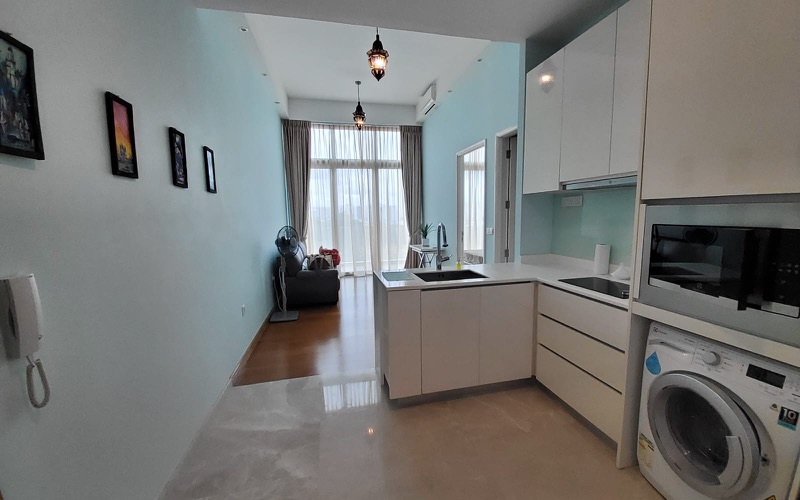 KINGSFORD . HILLVIEW PEAK 3