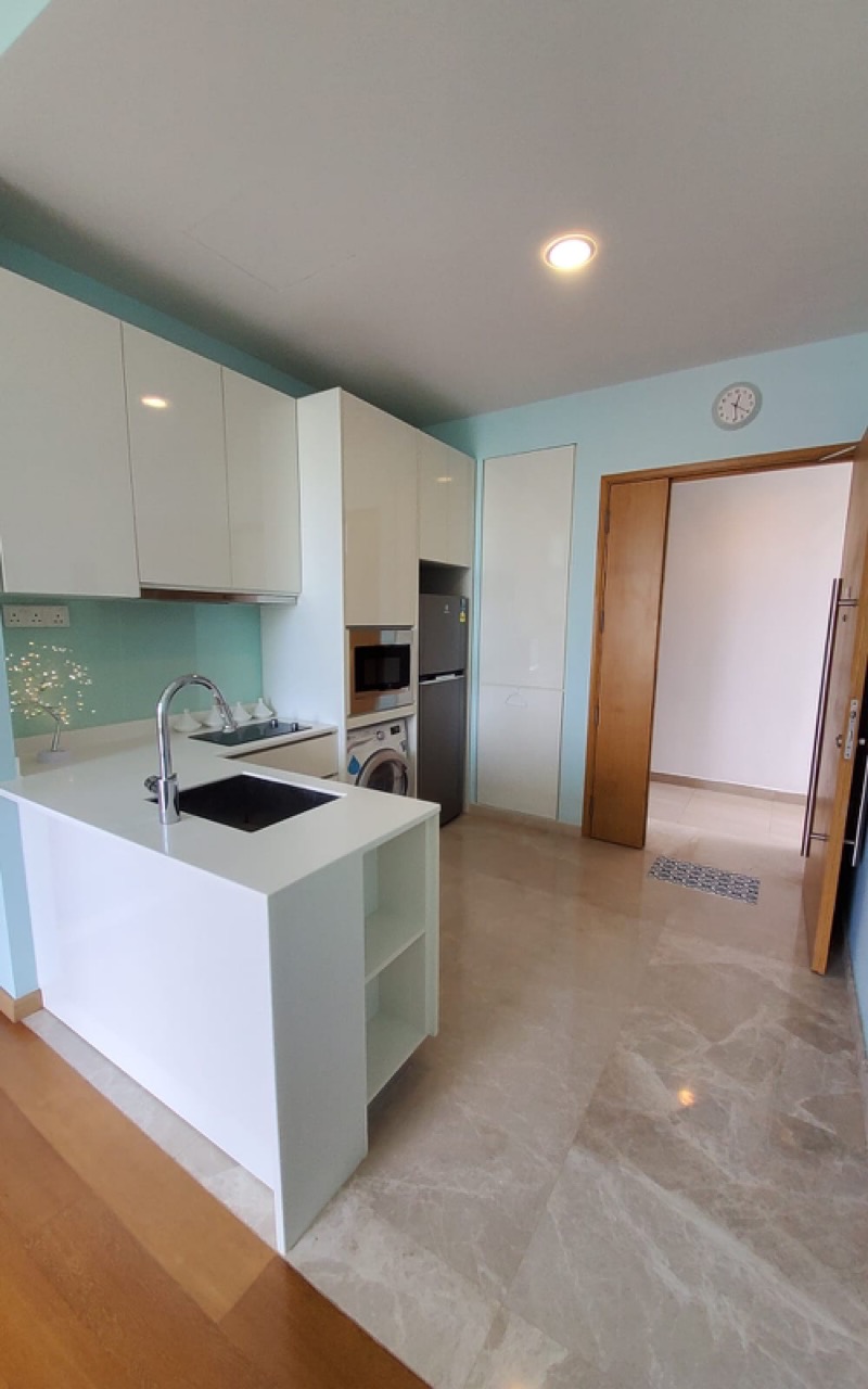 KINGSFORD . HILLVIEW PEAK 5