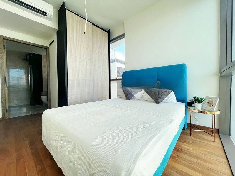 COASTLINE RESIDENCES 7