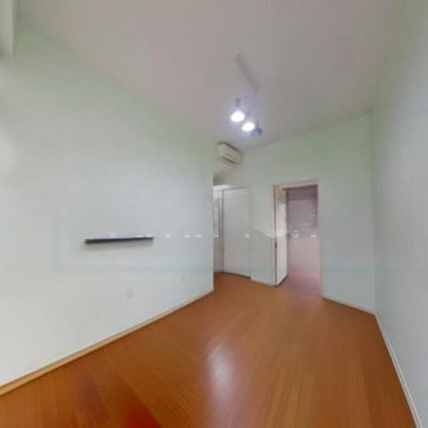 KINGSFORD . HILLVIEW PEAK 7