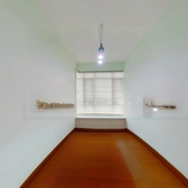 KINGSFORD . HILLVIEW PEAK 3