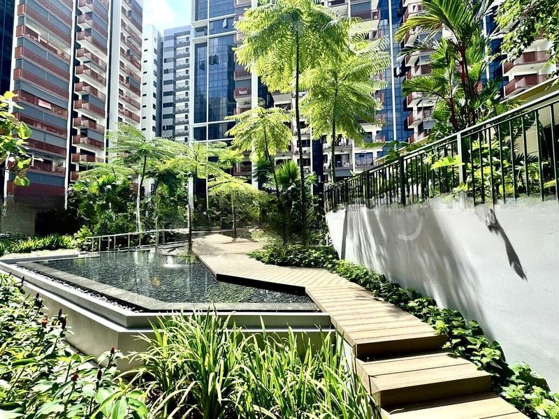 RIVERFRONT RESIDENCES 12