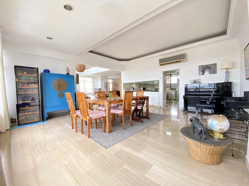 KENSINGTON PARK CONDOMINIUM 5