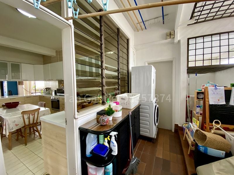 KENSINGTON PARK CONDOMINIUM 7