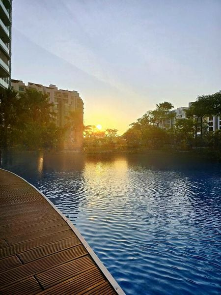 KINGSFORD . HILLVIEW PEAK 2