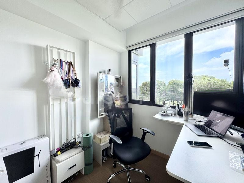 TREASURE AT TAMPINES 8