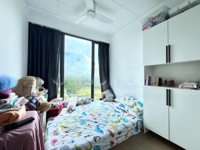 TREASURE AT TAMPINES 5