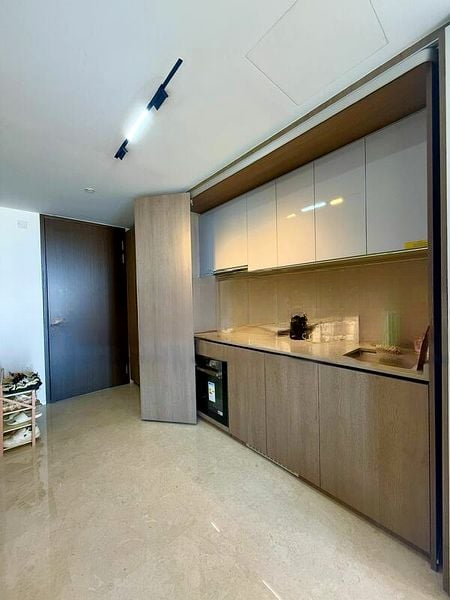 AVENUE SOUTH RESIDENCE 11