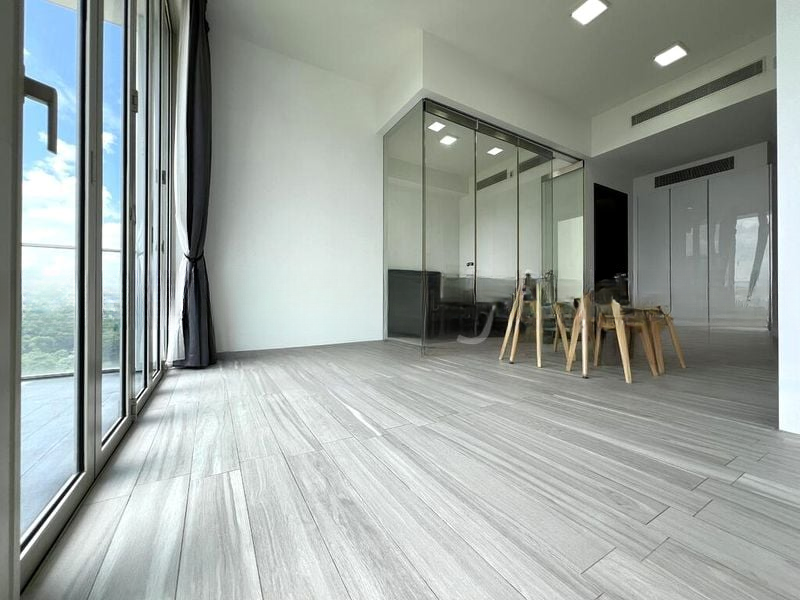 KALLANG RIVERSIDE 10