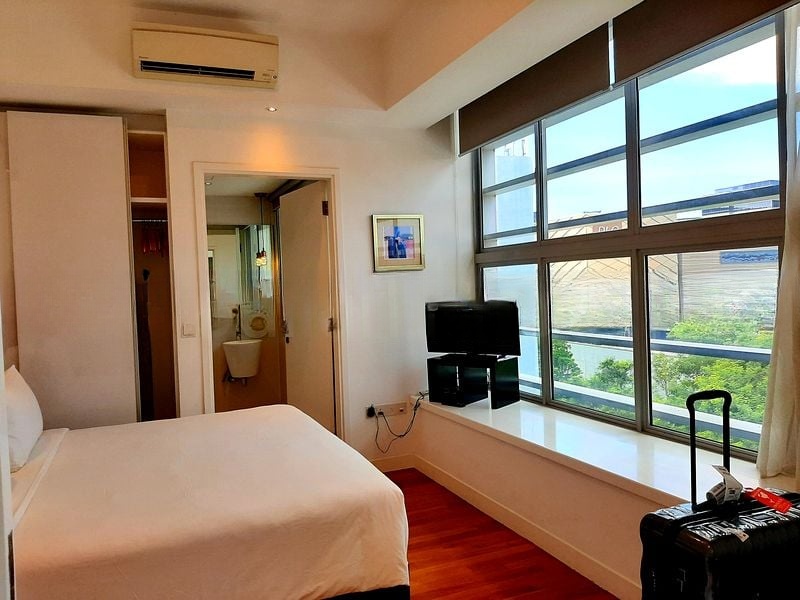 LOTUS AT PAYA LEBAR (EAST WING) 4