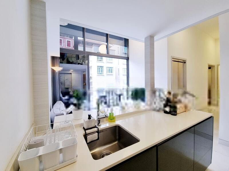 UP@ROBERTSON QUAY 10