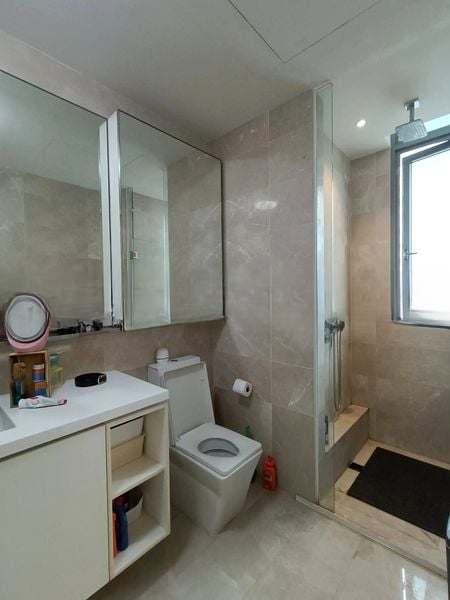 KINGSFORD . HILLVIEW PEAK 12