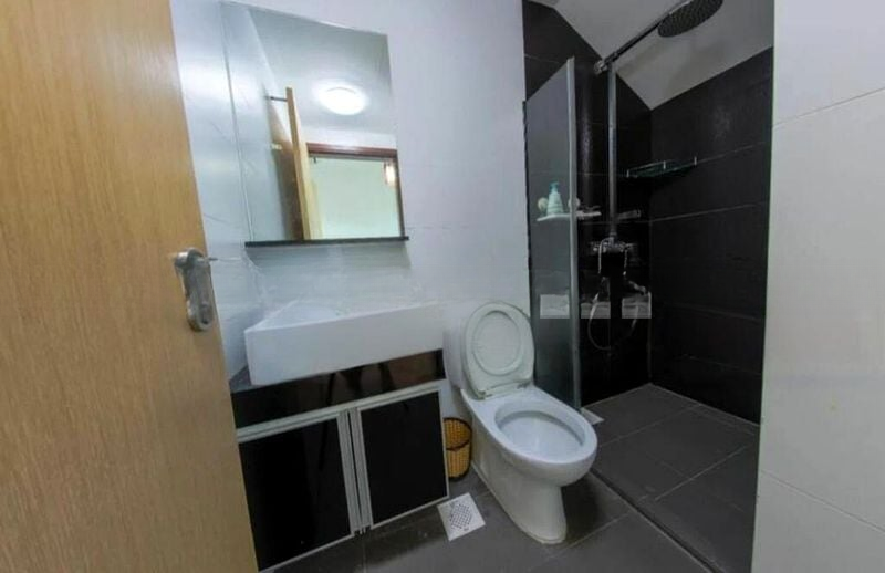 SUITES @ GUILLEMARD 9