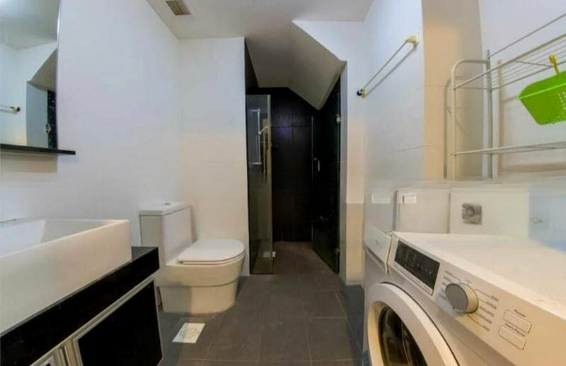 SUITES @ GUILLEMARD 4