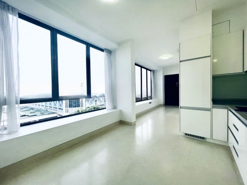 HARBOUR SUITES 7