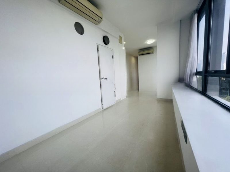 HARBOUR SUITES 15