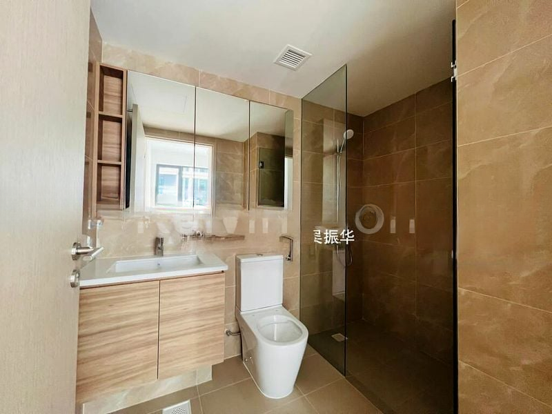 TREASURE AT TAMPINES 11