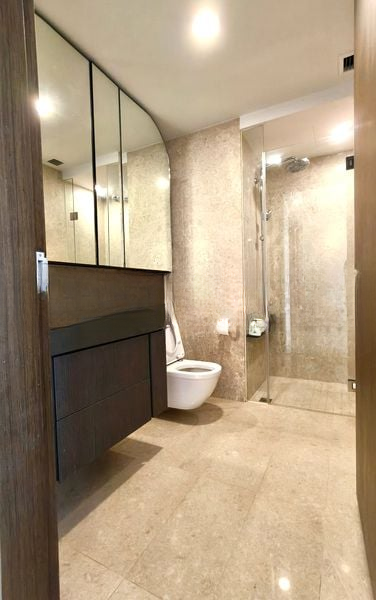 AVENUE SOUTH RESIDENCE 7