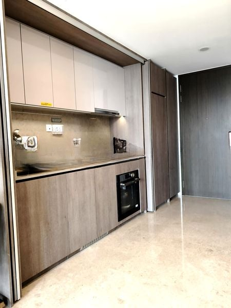 AVENUE SOUTH RESIDENCE 6