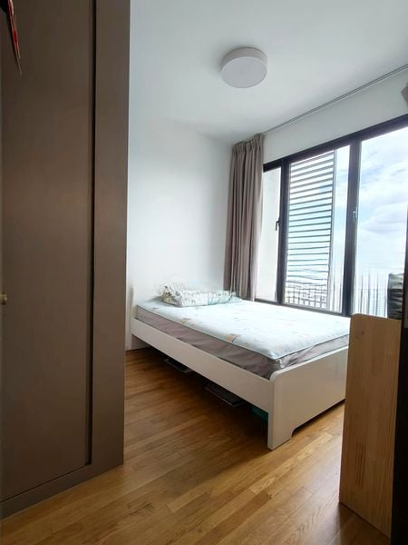 AVENUE SOUTH RESIDENCE 5