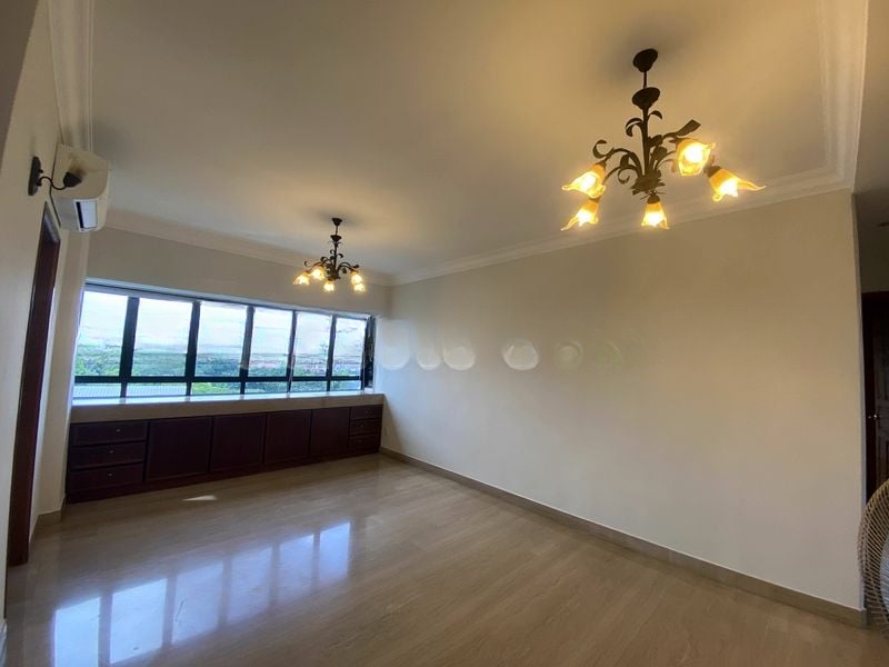DALVEY COURT 5