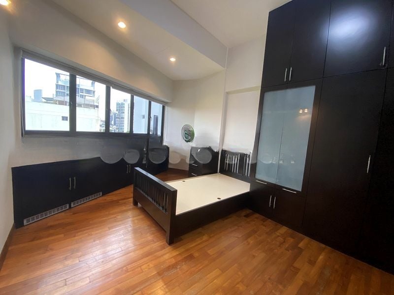 DALVEY COURT 13