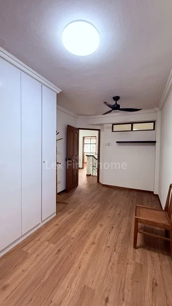 KENSINGTON PARK CONDOMINIUM 4