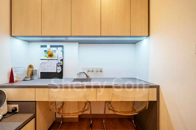 RIVERCOVE RESIDENCES 8