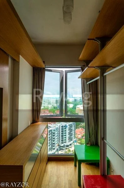HILLVIEW REGENCY 8