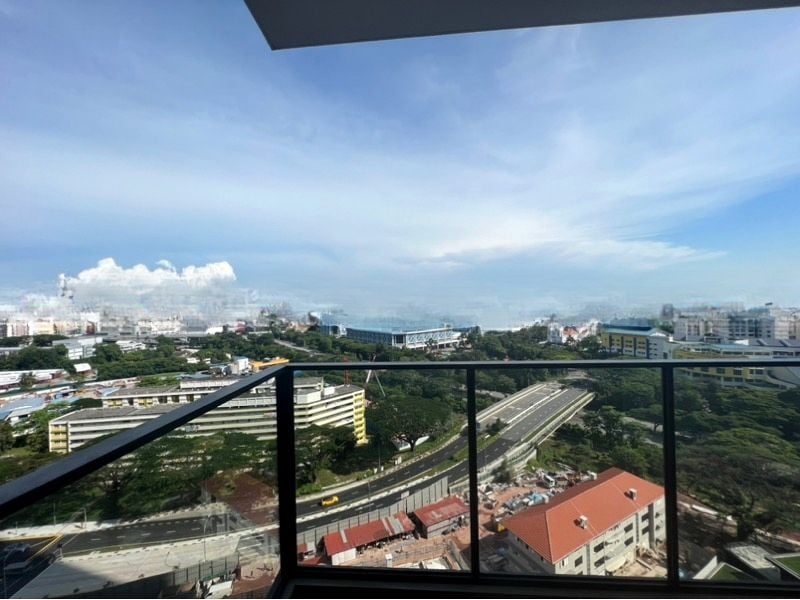 AVENUE SOUTH RESIDENCE 7