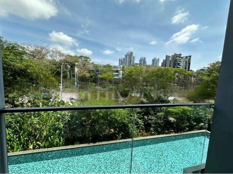 THE ENCLAVE . HOLLAND 3