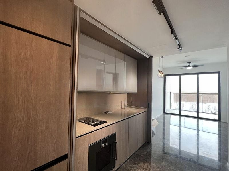 AVENUE SOUTH RESIDENCE 6