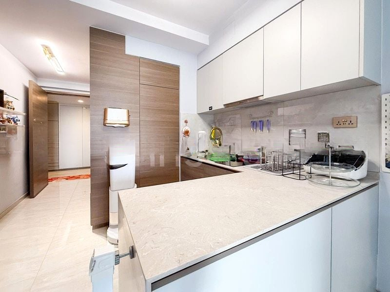 THE FLORENCE RESIDENCES 11