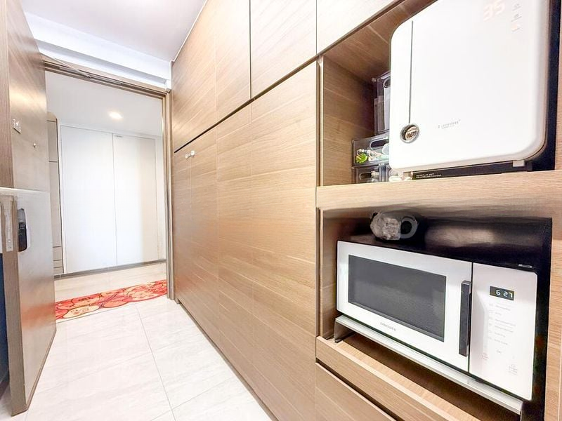 THE FLORENCE RESIDENCES 13