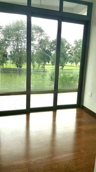 KINGSFORD . HILLVIEW PEAK 4