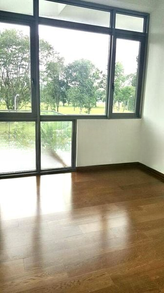 KINGSFORD . HILLVIEW PEAK 3