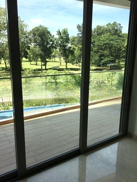 KINGSFORD . HILLVIEW PEAK 2